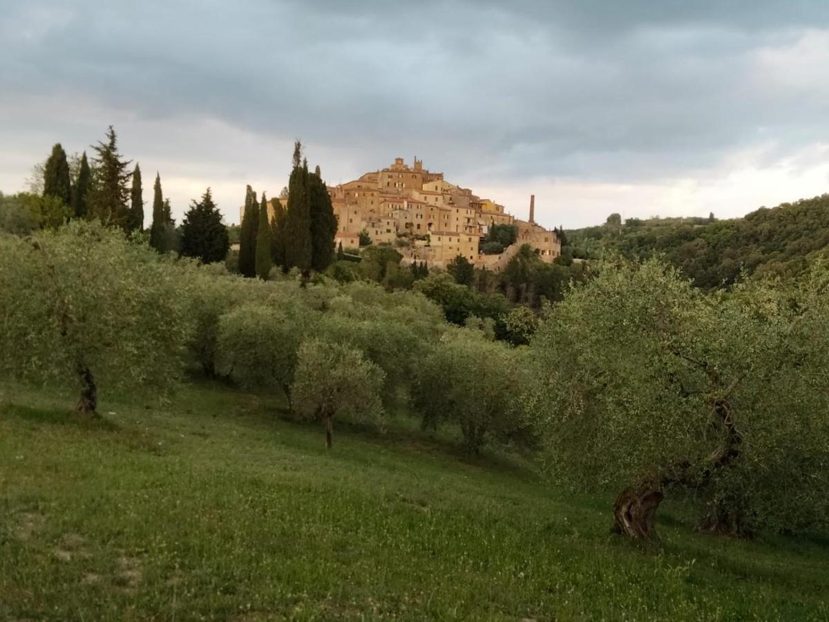 Casa Vacanze "Nonna Vela" Petroio Exteriör bild