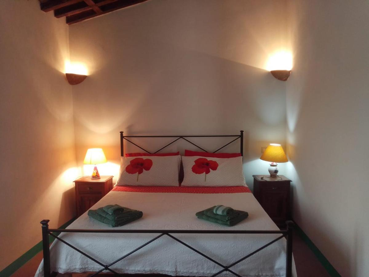 Casa Vacanze "Nonna Vela" Petroio Exteriör bild