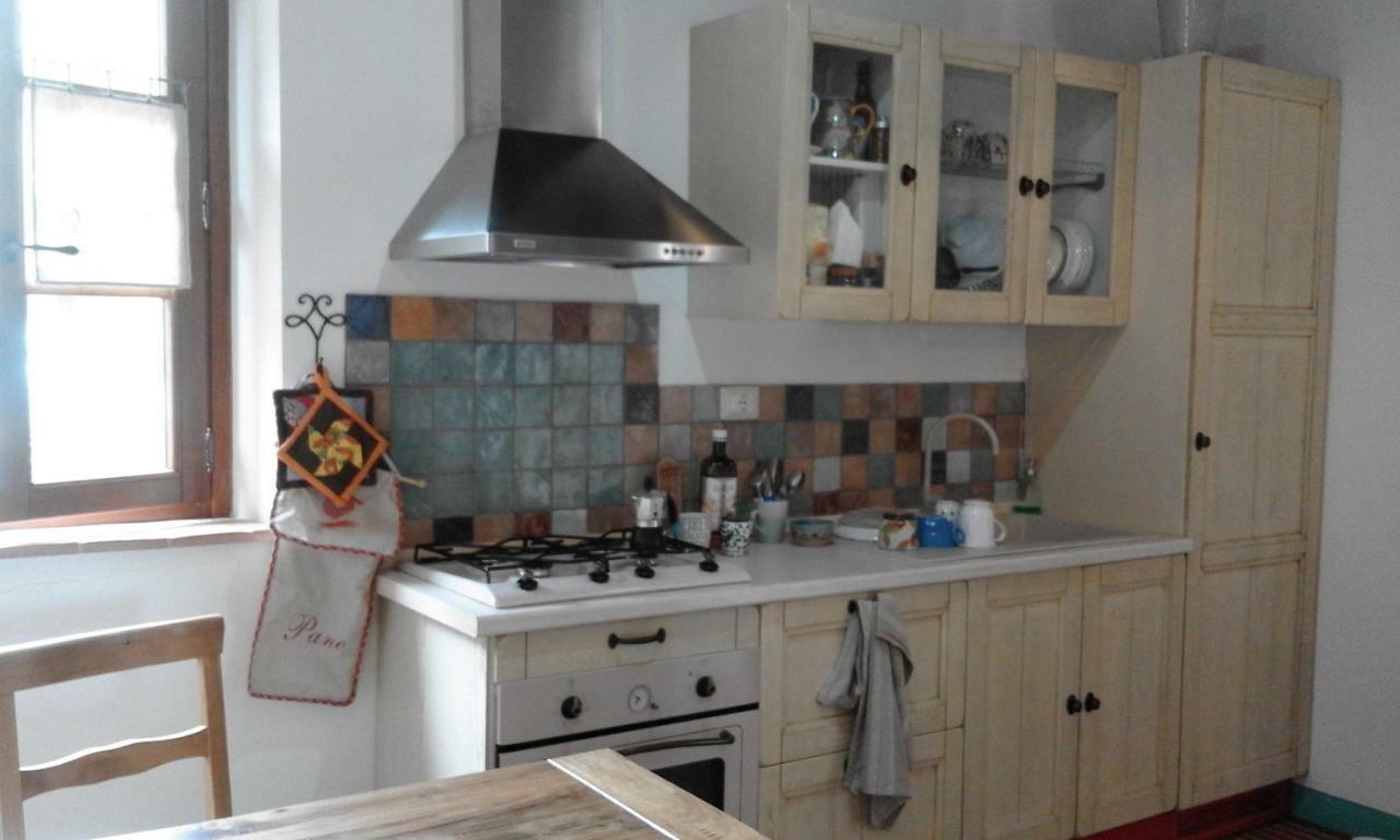 Casa Vacanze "Nonna Vela" Petroio Exteriör bild