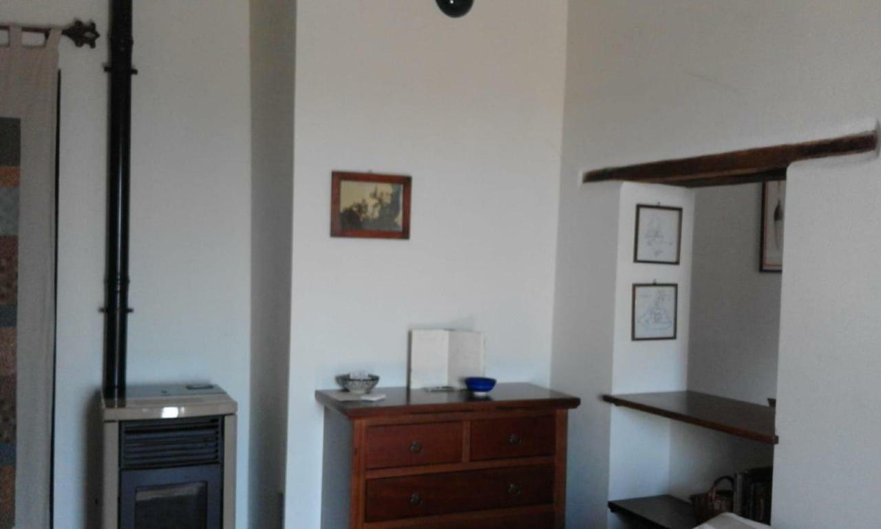 Casa Vacanze "Nonna Vela" Petroio Exteriör bild