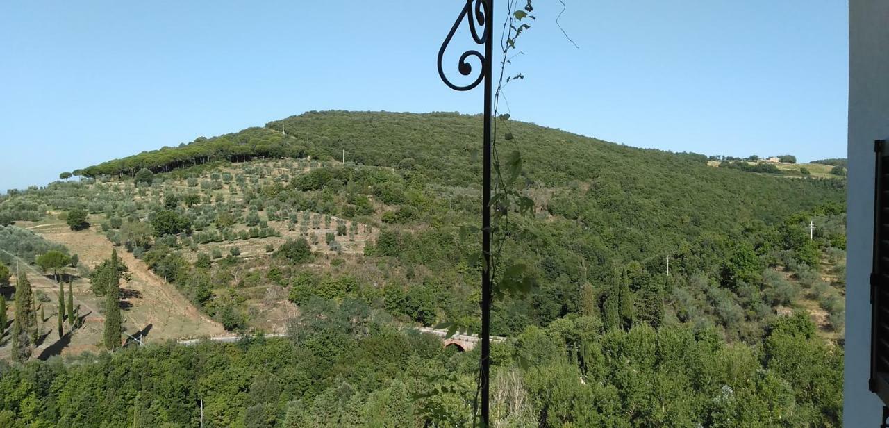 Casa Vacanze "Nonna Vela" Petroio Exteriör bild