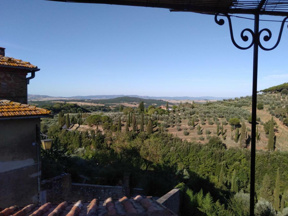 Casa Vacanze "Nonna Vela" Petroio Exteriör bild