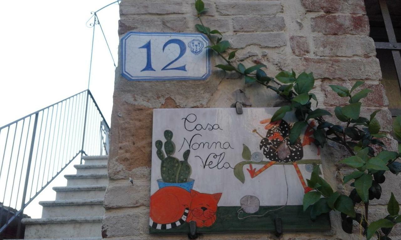 Casa Vacanze "Nonna Vela" Petroio Exteriör bild